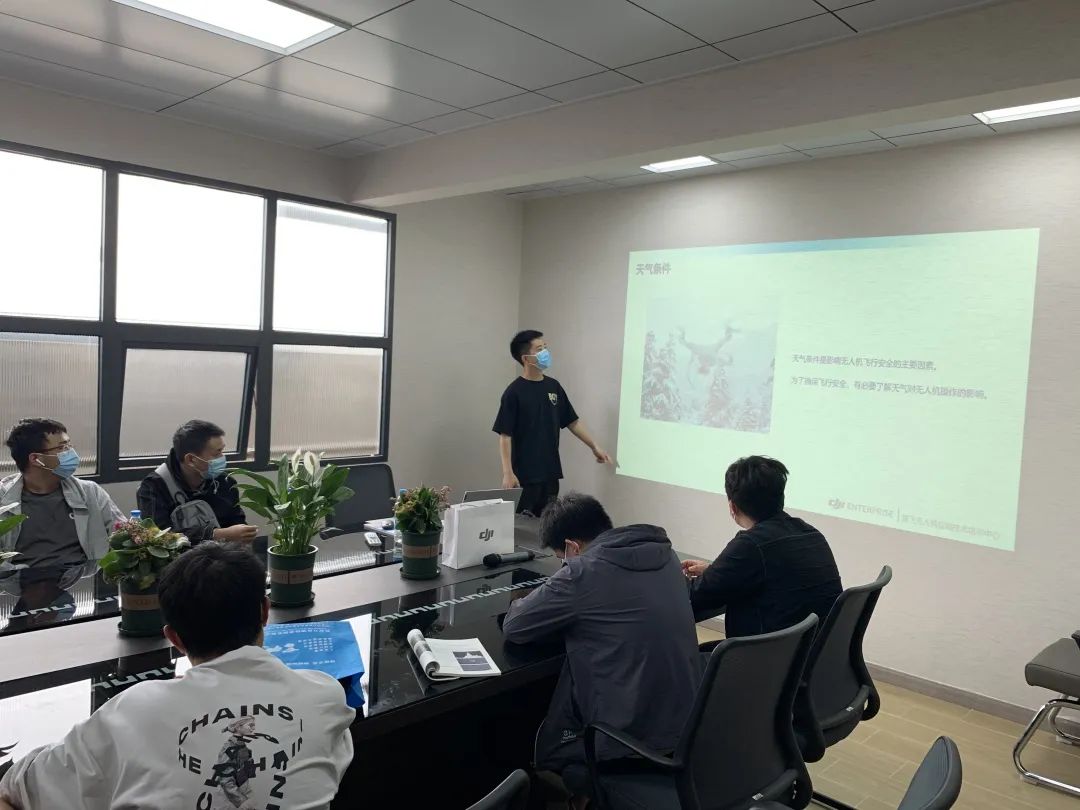 微信图片_20220413172937.jpg 微信图片_20220413172937.jpg